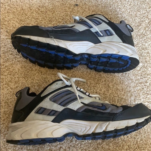 Men’s Nike Air Trail Shoes - Picture 3 of 8